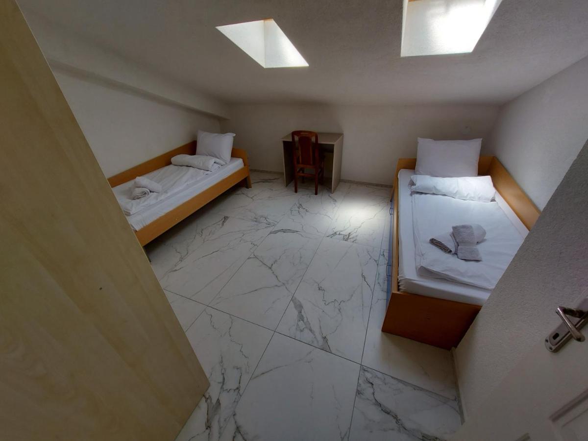 Unique Apartmens City Center Bitola Exteriör bild