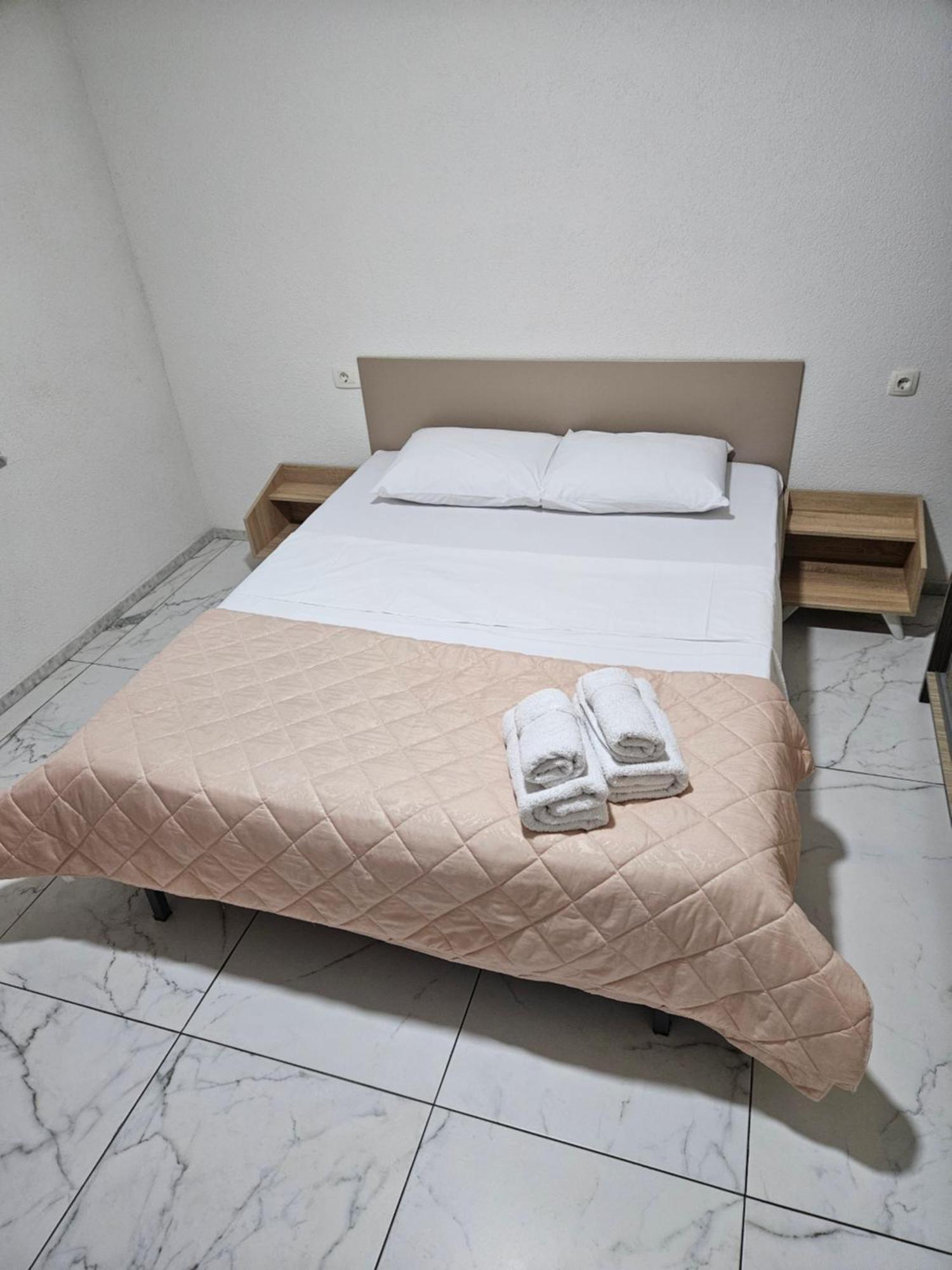 Unique Apartmens City Center Bitola Exteriör bild